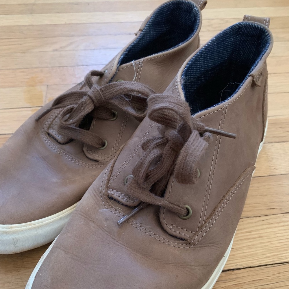 Brown leather keds